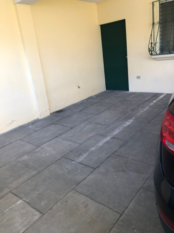 Plus Real Estate renta/vende casa comercial en zona 14 — foto 13