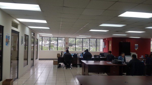 Centro financiero SISA, Santa Tecla, oficina- alquiler. - 2