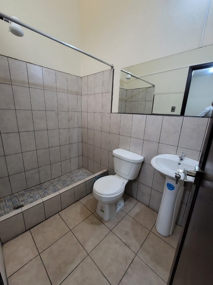 Local Comercial, zona 1 - Image 4