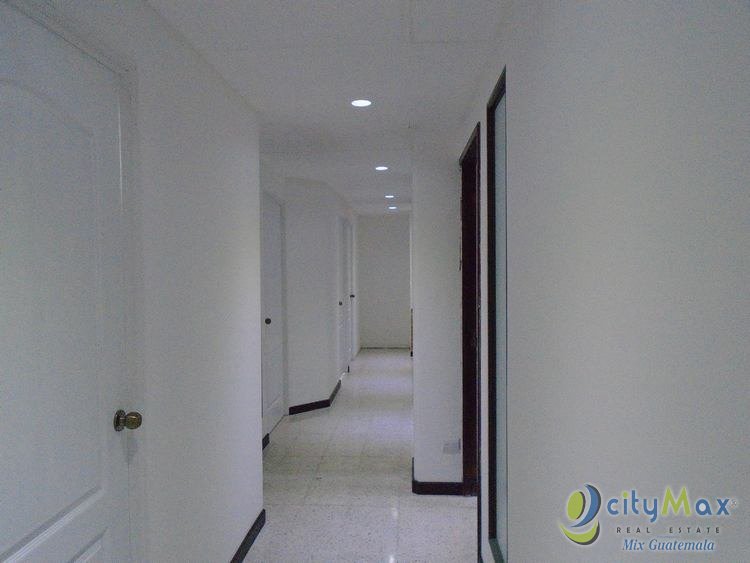 Oficina en renta edificio 74 zona 9 - Miniatura 5