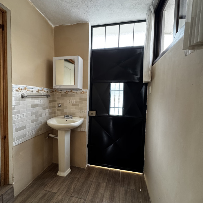 Apartamento en renta zona 17 - Miniatura 5
