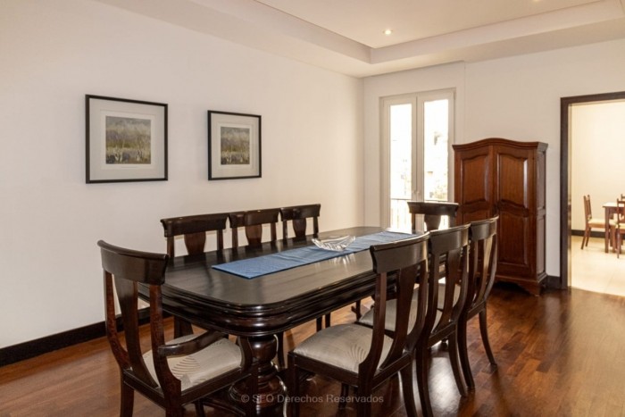 Apartamento Amueblado en Zona 14 de la Quinta Avenida - Image 1