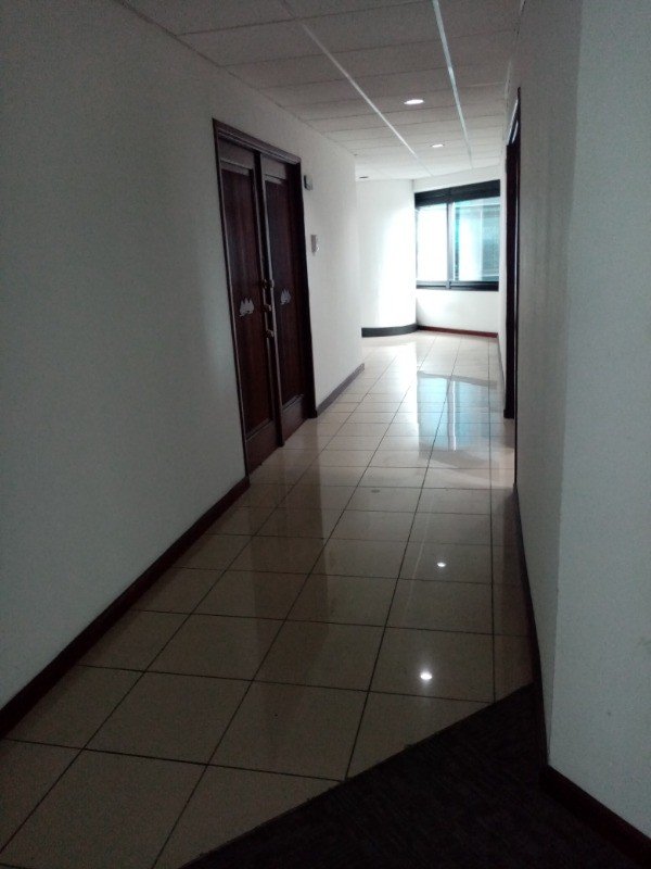 Alquiler de oficina en zona 10