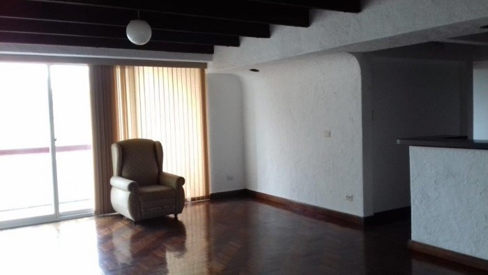 Apartamento en Alquiler edificio de zona 15 - Miniatura 3