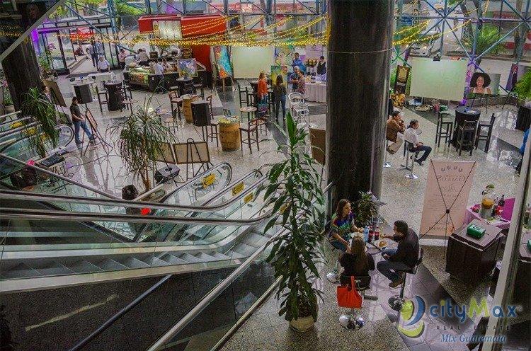 En Renta Oficina en Zona 10 Guatemala - Miniatura 7