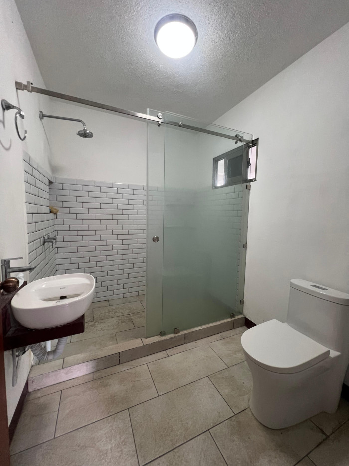Hermosa Casa moderna en Venta a 10 minutos de Antigua - Miniatura 26