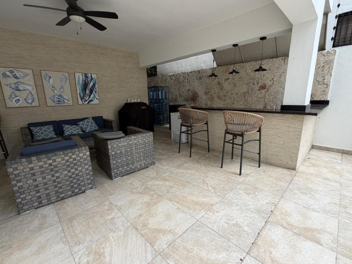 Apartamento en Renta Amueblado en Evaristo Morales Santo Domingo - 12