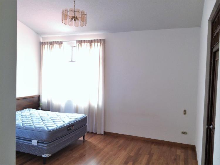 APARTAMENTO EN RENTA, ZONA 15 — foto 3