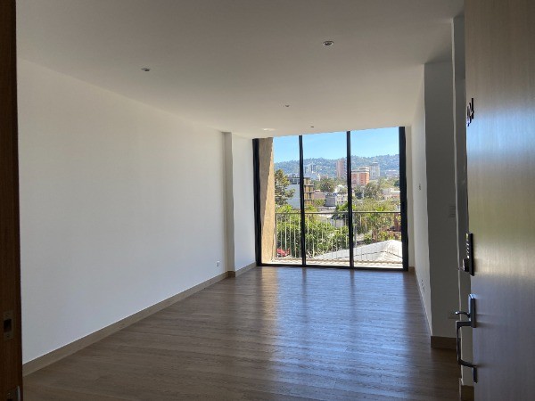 APARTAMENTO EN RENTA EN TRIVA, ZONA 15 — foto 3