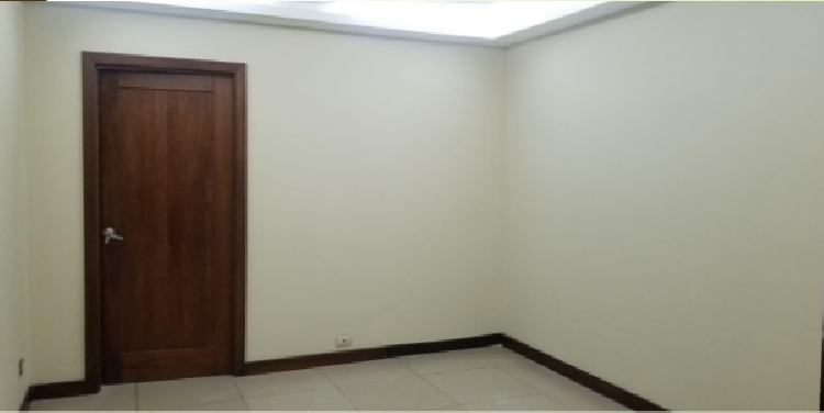 OFICINA EN RENTA EN ZONA 15 / MUNDO INMOBILIARIO
