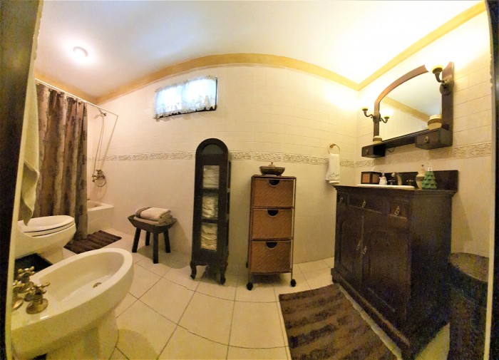 Hermosa Casa en Venta en Zona 14 Guatemala - Miniatura 18