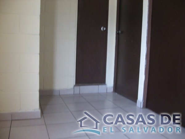 Casa en Santa Tecla Residencial Privado zona céntrica - 2