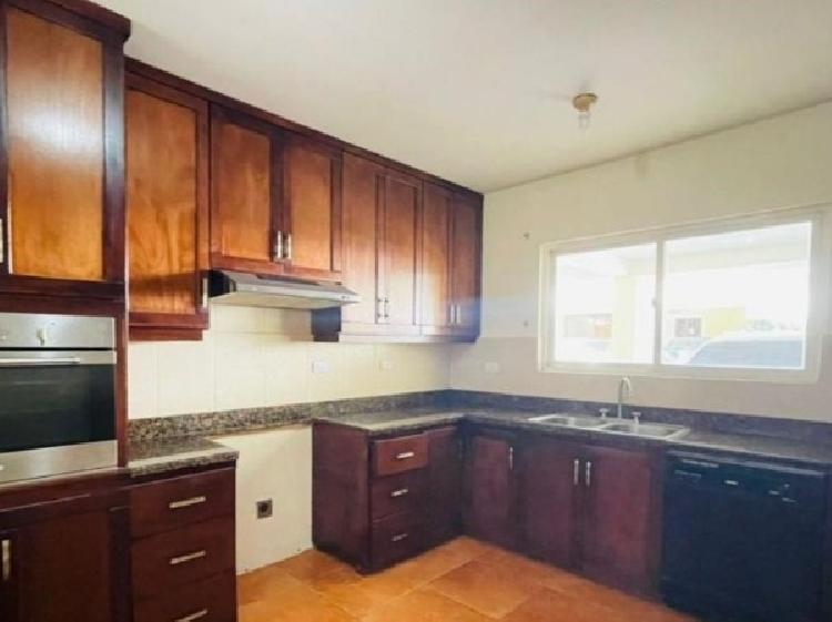 CASA EN RENTA EN ZONA 16 — foto 6