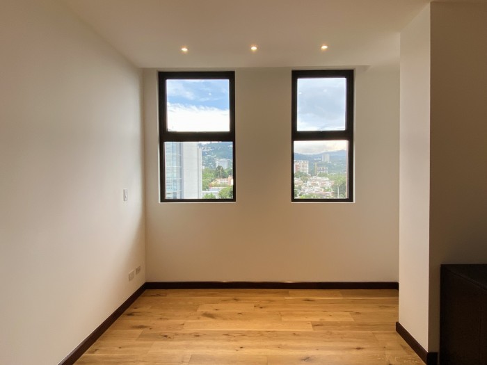 Apartamento en renta zona 15 Vista Hermosa - Image 4