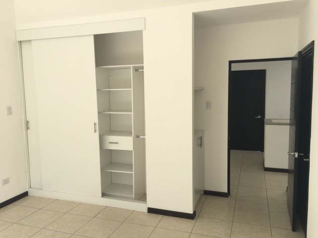 Remato casa en Zona 16 SAN ISIDRO — foto 9
