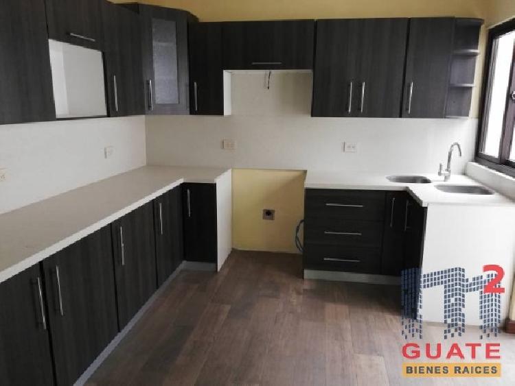 Casa de 254 m2 de construcción en Renta, Zona 16