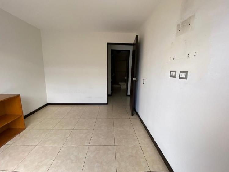 Venta de apartamento en Edificio Mirage, zona 11 - Miniatura 13