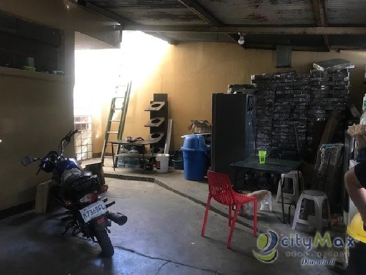 Venta de Casa sobre calle principal en Col. Mariscal - Miniatura 7