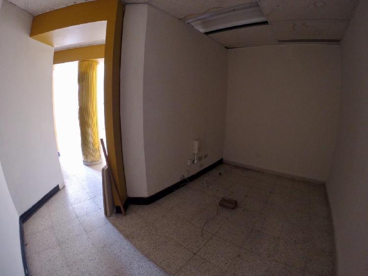PLAZA ALEJO 3ER NIVEL - 80M² - 4