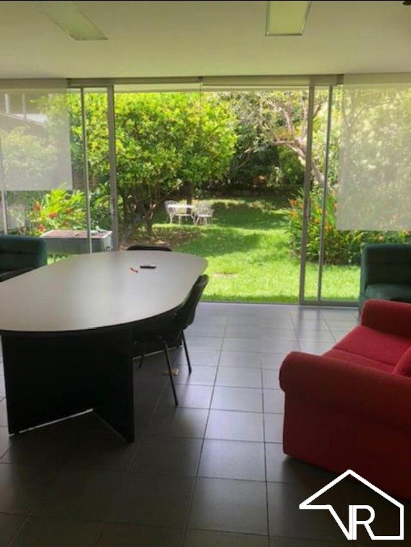 Casa de un nivel en alquiler en colonia San Francisco. - 1