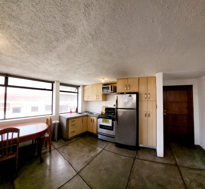 Apartamento de dos niveles en venta en zona 1 ciudad