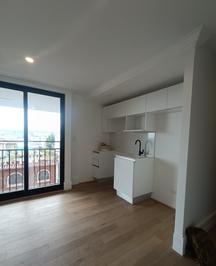 APARTAMENTO EN RENTA EN CENTRICO ZONA 5 GT. - Image 2