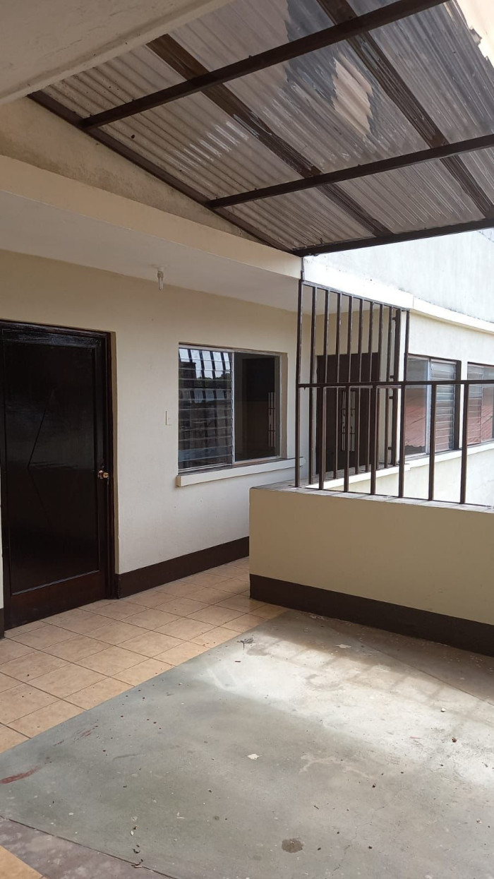 VENDO PROPIEDAD COLONIA ATLANTIDA ZONA 17 - 5