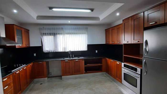 Plus Real Estate vende apartamento en zona 14