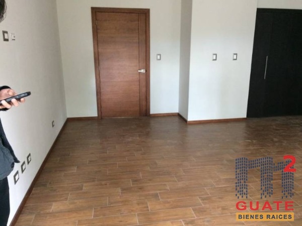 Apartamento de 100 m2 de construcción en Renta, Zona 16 — foto 5