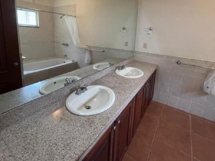 CASA EN RENTA EN KM 23 CARRETERA AL SALVADOR — foto 14