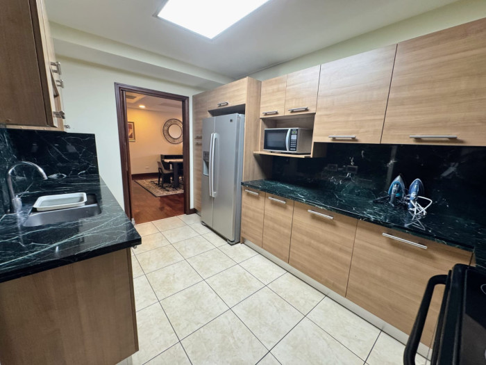 Apartamento amueblado en Alquiler en Zona 10 Guatemala - Miniatura 8