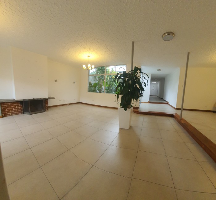 En Alquiler casa en Condominio en zona 14 - Image 3