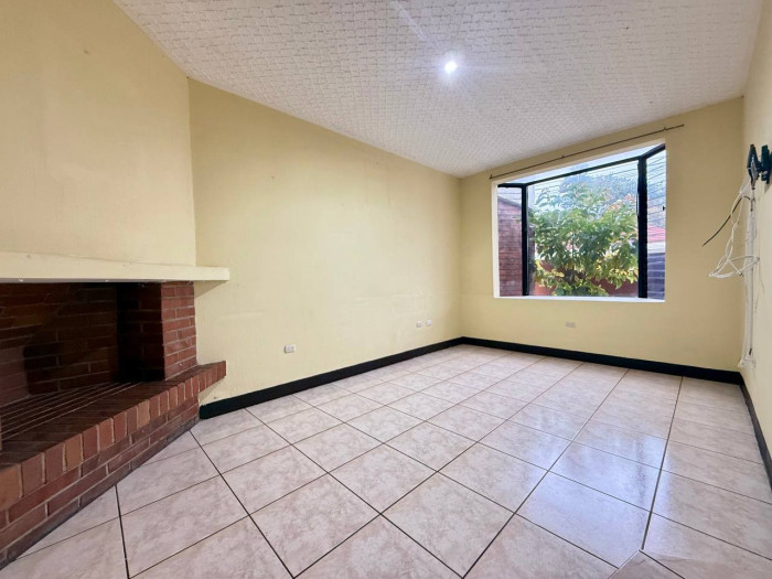 Condominio Pinares de Castilla- Casa en renta - 2