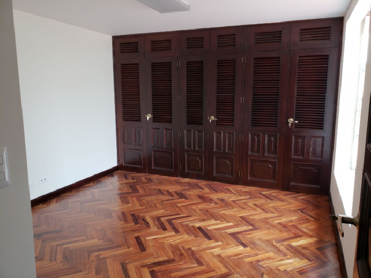 Plus Real Estate Renta Casa para Oficina, zona 13 — foto 3