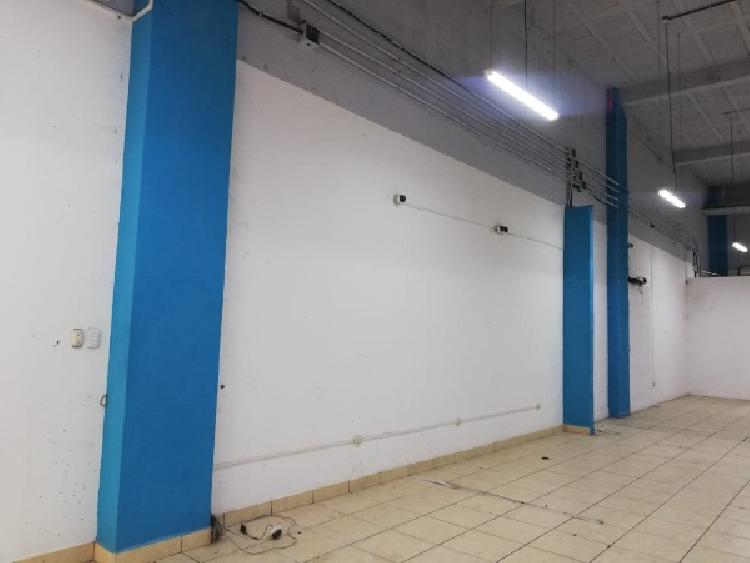 LOCAL COMERCIAL EN RENTA / VENTA EN PLAZA AMERICAS - 2