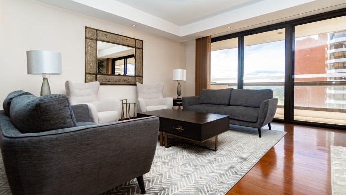 Apartamento en alquiler en Zona 14 Guatemala - Image 2
