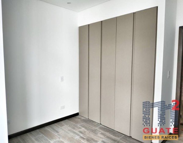 Apartamento de 75.38 m2 de construcción en Renta, Zona — foto 2