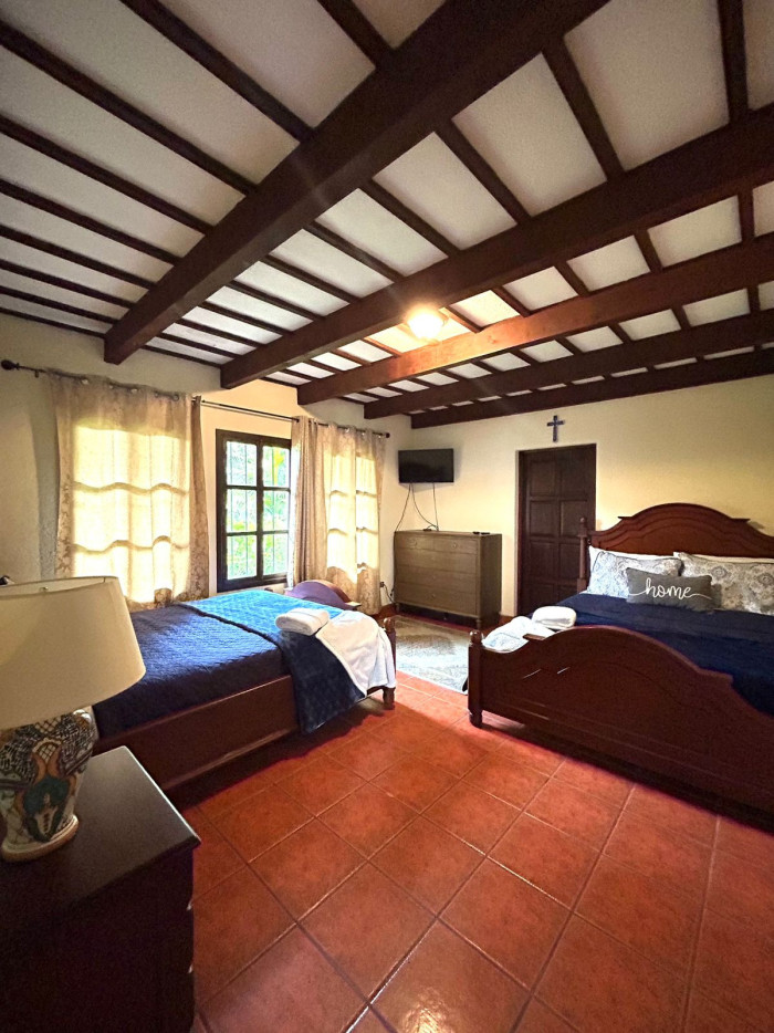 Casa grande en venta en Antigua Guatemala amueblada - 20