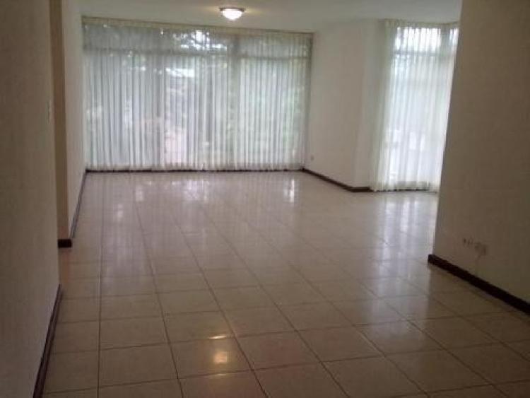 APARTAMENTO EN RENTA, ZONA 15