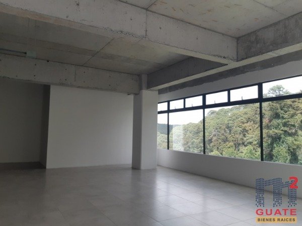 Oficina de 135.5 m2 de construcción en Venta, Muxbal