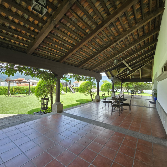 En venta terreno residencial en Hacienda del Comendador