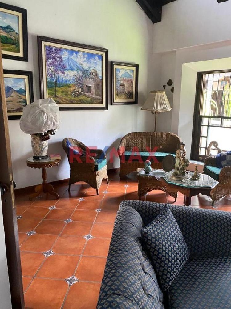 Casa Amueblada en Venta Panorama Antigua Guatemala — foto 2