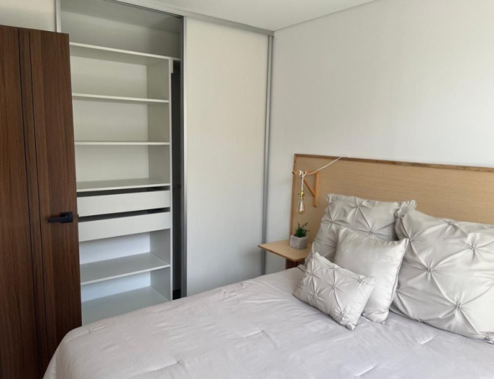Apartamento con terraza en Renta o Venta en zona 13 - Miniatura 4