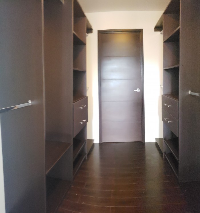 Apartamento en Renta en la ZONA 14 Guatemala - Image 5