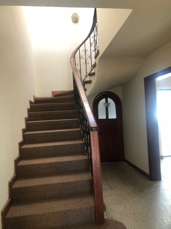 Plus Real Estate renta/vende casa comercial en zona 14 — foto 8