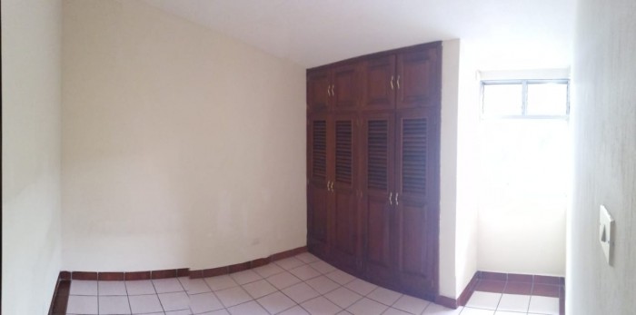 CASA EN VENTA EN PINARES DE SAN CRISTOBAL - Image 1