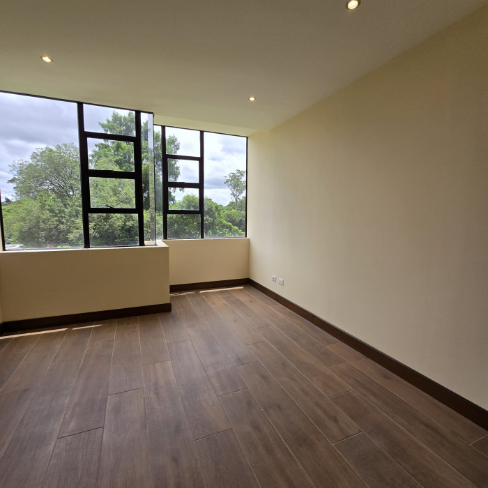 En venta apartamento en Oakland zona 10 Guatemala - Miniatura 25