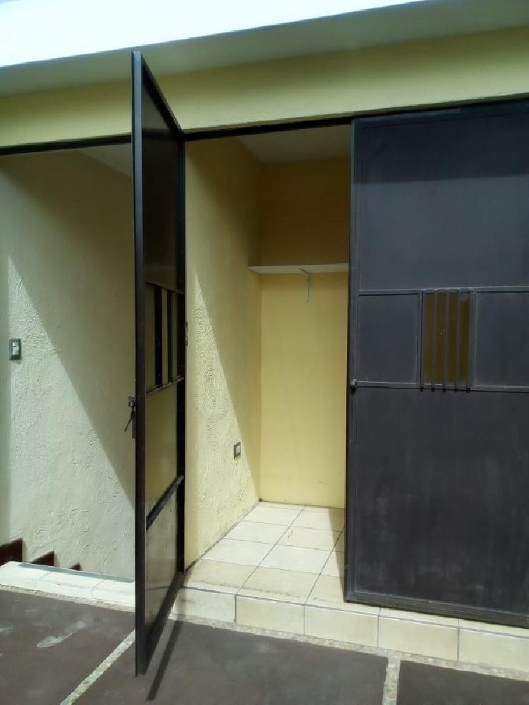 CASA EN RENTA EN VILLAS PALERMO ,MIXCO - 7