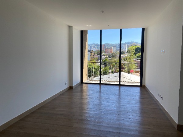 APARTAMENTO EN RENTA EN TRIVA, ZONA 15 — foto 13
