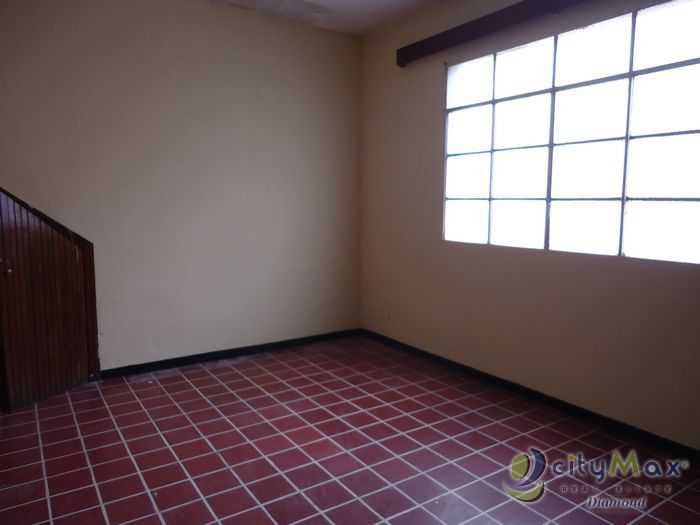 Casa para uso comercial en renta zona 5 - Miniatura 3